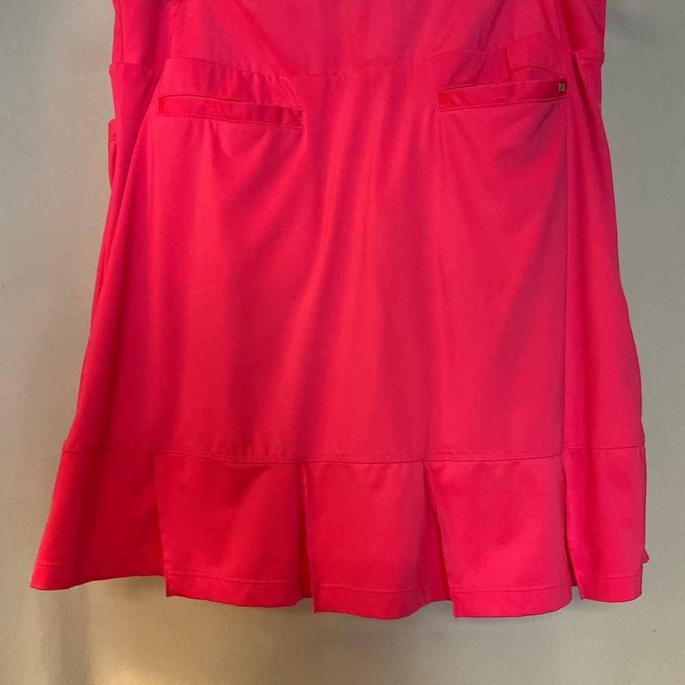 Tail Women's Golf/Pickleball Skirt in Vibrant Pink - Picture 3 of 11